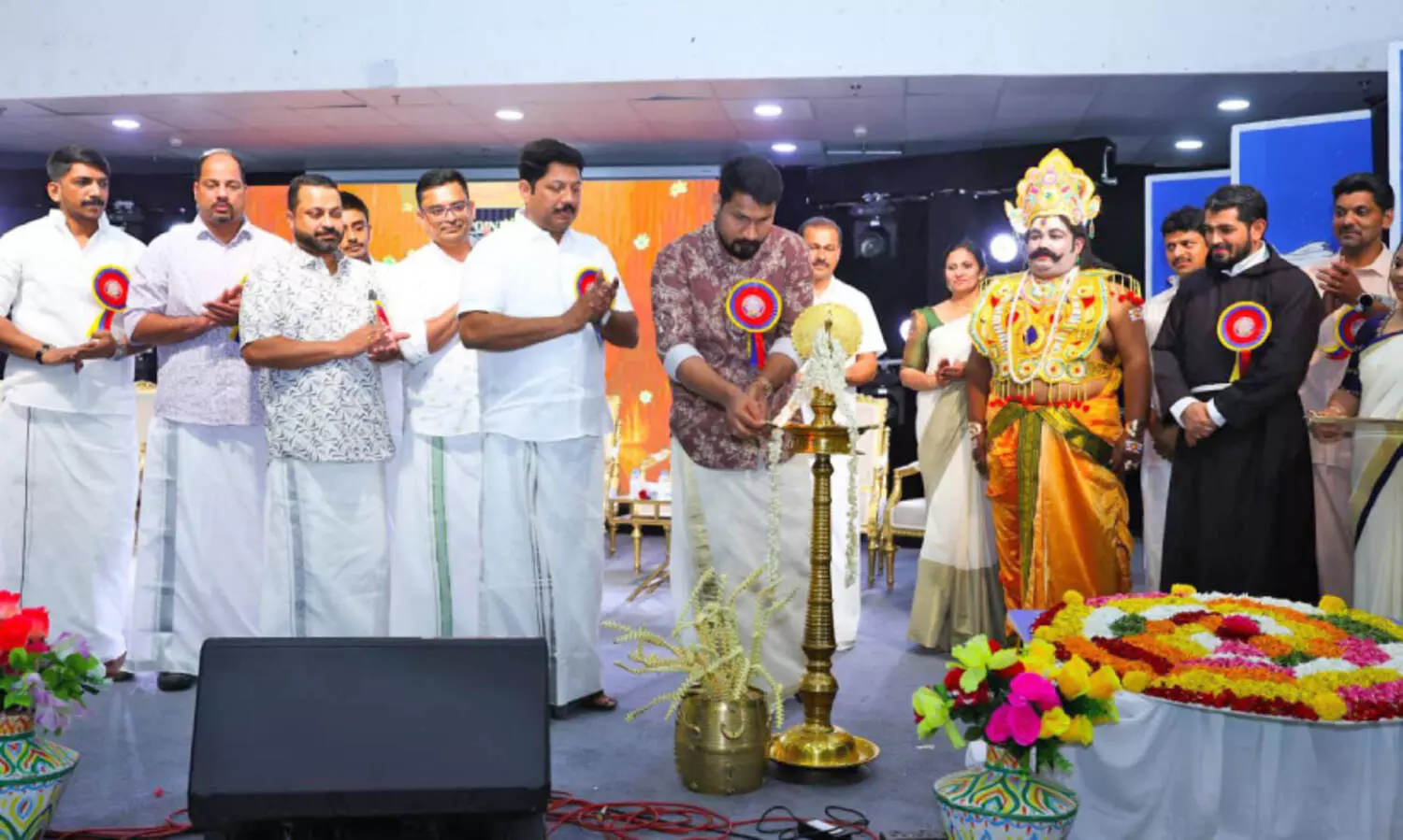 വ​ർ​ണാ​ഭ​മാ​യി കെ.​കെ.​സി.​എ ഓ​ണാ​ഘോ​ഷം