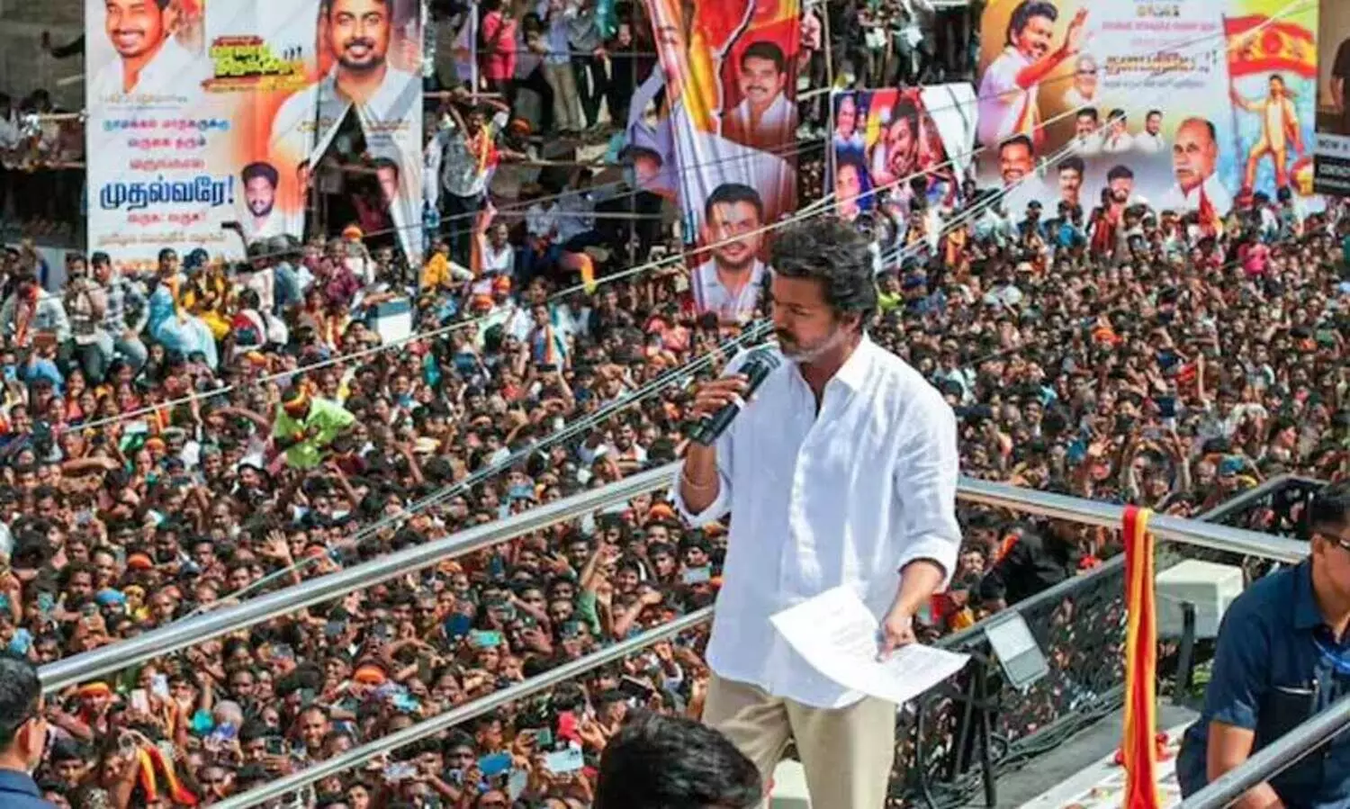 കരൂരിൽ ഇടറി വീഴുമോ ഇളയദളപതിയുടെ തമിഴകം?