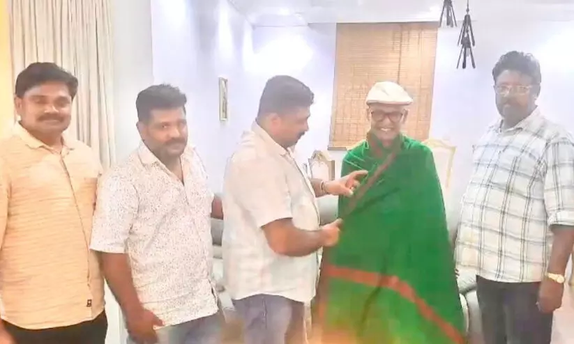 മൈലാടി റഹ്മത്തുല്ലക്ക് കെ.എം.സി.സി ജിദ്ദ ചുങ്കത്തറ പഞ്ചായത്ത് കമ്മിറ്റിയുടെ സ്വീകരണം മൈലാടി റഹ്മത്തുല്ലക്ക് കെ.എം.സി.സി ജിദ്ദ ചുങ്കത്തറ പഞ്ചായത്ത് കമ്മിറ്റിയുടെ സ്വീകരണം