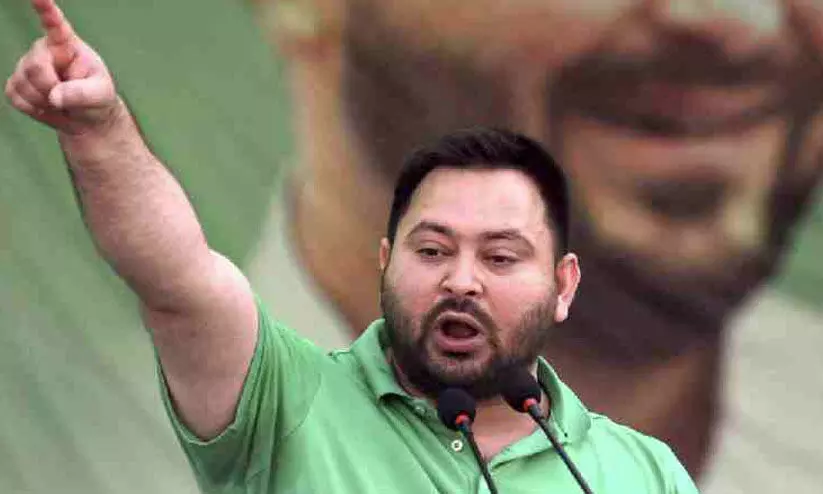 നിതീഷ് കുമാറിന് വാഗ്ദാനങ്ങൾ പാലിക്കാൻ കഴിയില്ല; ഖജനാവിന് ഏഴു ലക്ഷം കോടി നഷ്ടം വരുമെന്ന് തേജസ്വി യാദവ്