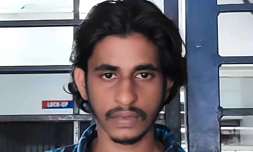 രാത്രി ഷിഫ്റ്റ് കഴിഞ്ഞ് സ്കൂട്ടറിൽ വീട്ടിലേക്ക് മടങ്ങിയ യുവതിയെ ബൈക്കിലെത്തി ഇടിച്ചുവീഴ്ത്തി പീഡിപ്പിക്കാൻ ശ്രമം; യുവാവ് അറസ്റ്റിൽ