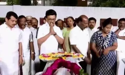 തമിഴ്നാടിന്റെ ചരിത്രത്തിൽ ഇങ്ങനെയൊരു ദുരന്തം ഉണ്ടായിട്ടില്ല; ദുഃഖം വാക്കുകൾക്കതീതം, ജുഡീഷ്യൽ അന്വേഷണം പ്രഖ്യാപിച്ച് സ്റ്റാലിൻ