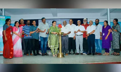 നോ​ർ​ക്ക കെ​യ​ർ സ്പോ​ട്ട് ര​ജി​സ്‌​ട്രേ​ഷ​ൻ ക്യാ​മ്പ് സ​ജീ​വം