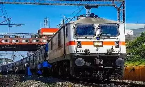 mumbai, bangalore,express train, udyan express, ബംഗളൂരു, മുംബൈ, ഉദ്യാൻ എക്സ്പ്രസ്, തേജസ്വി സൂര്യ