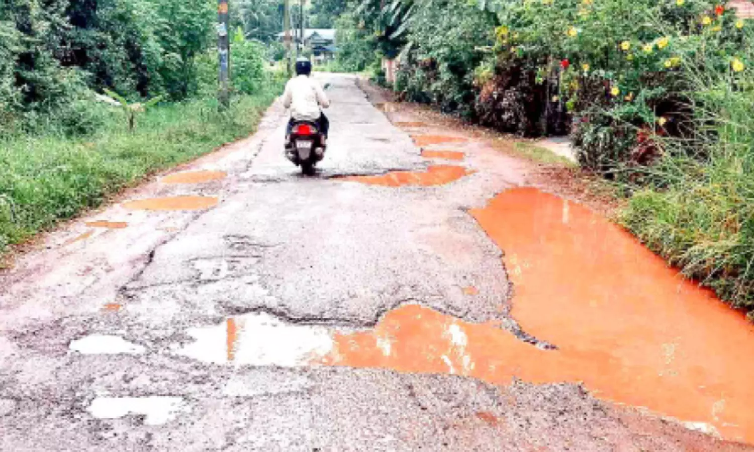 ശാസ്താംകോട്ട റെയിൽവേ സ്റ്റേഷനിലേക്കുള്ള യാത്ര ദുരിതം