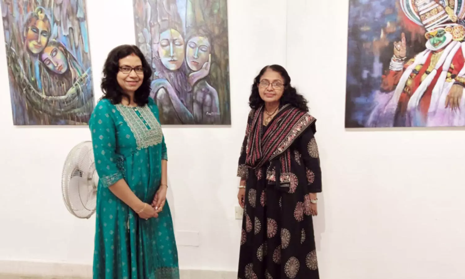 ദീപ്‌തവും ശാലീനവുമായ വർണമന്ത്രണം