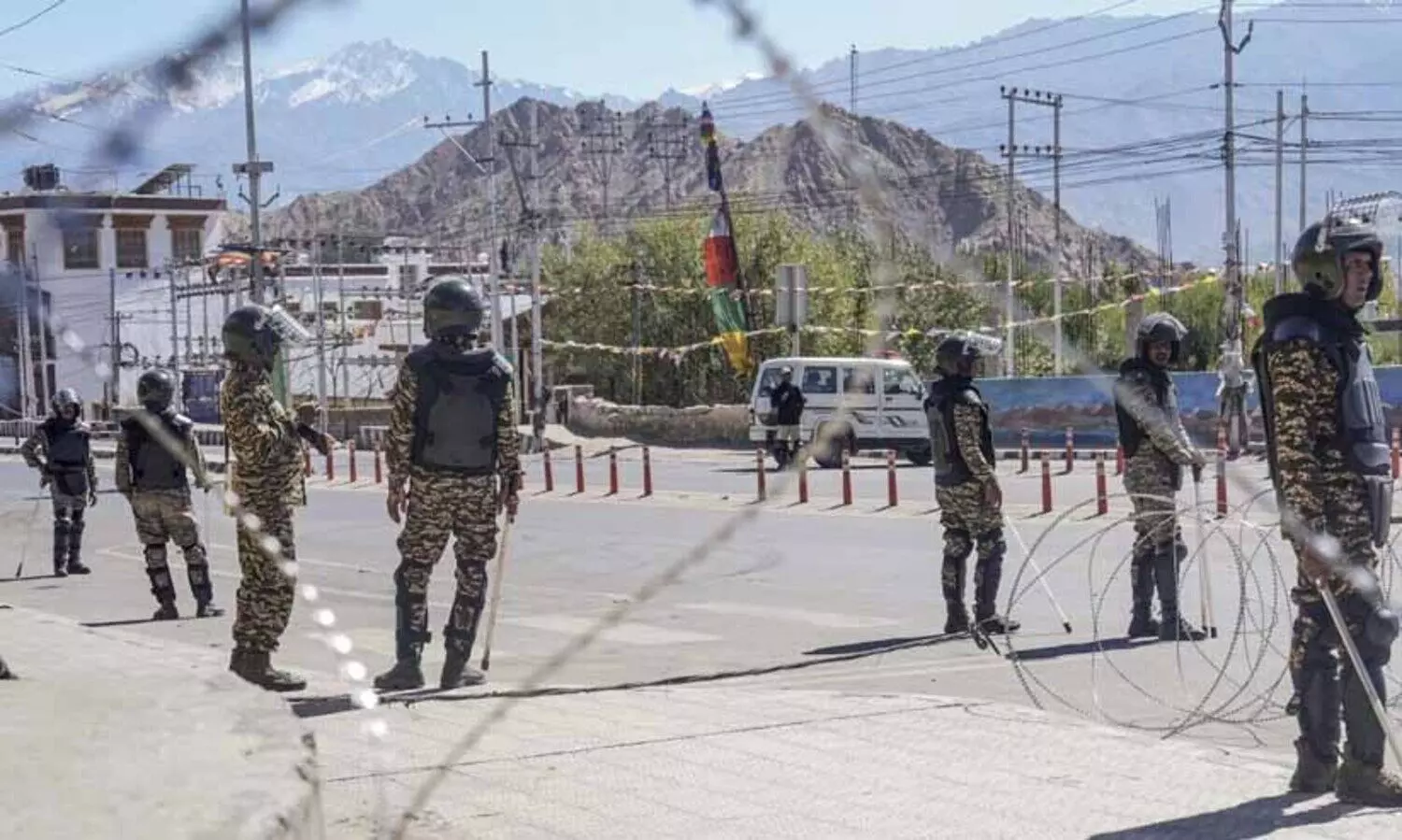 ലഡാക്ക് ചർച്ച വഴിമുട്ടി; ഏ​റ്റു​മു​ട്ട​ൽ പാ​ത​യി​ലു​ള്ള കേ​ന്ദ്ര​വു​മാ​യി ച​ർ​ച്ച​ക്കി​​ല്ലെ​ന്ന് എ​ൽ.​ബി.​എ