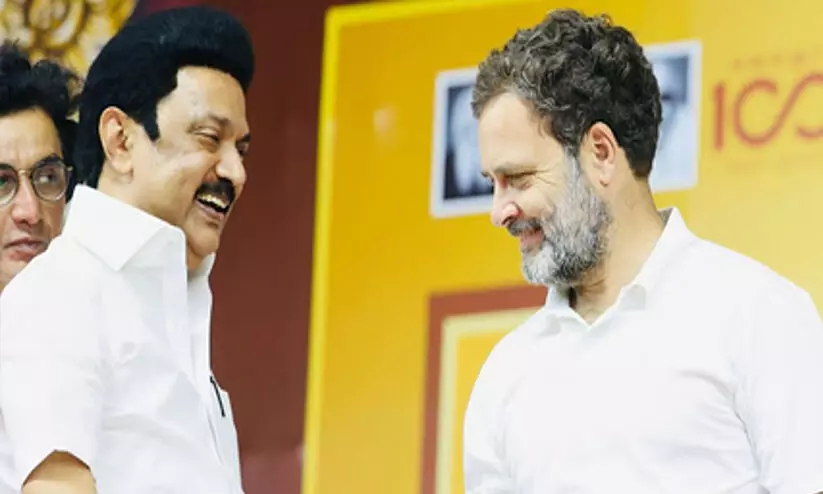 കരൂർ ദുരന്തം: സ്റ്റാലിനേയും വിജയ് യേയും ഫോണിൽ വിളിച്ച് രാഹുൽ ഗാന്ധി