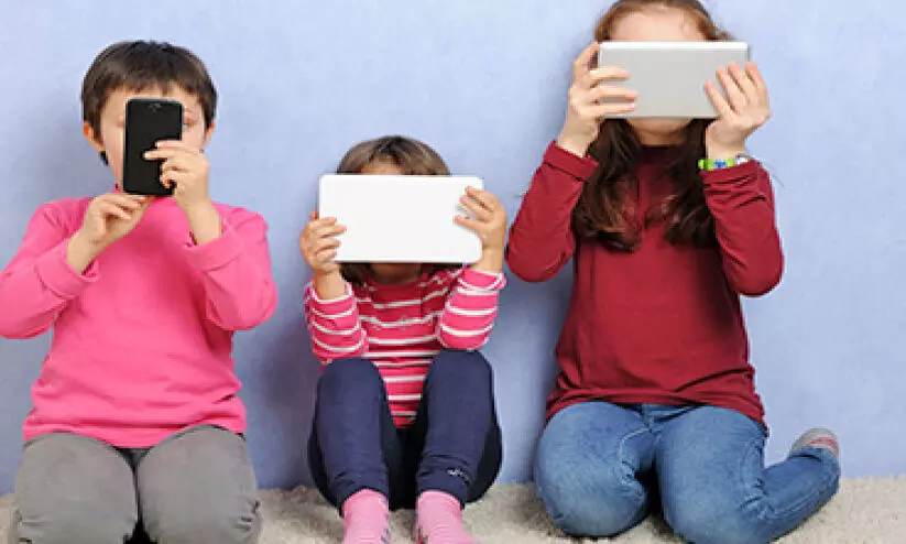 സോഷ്യൽ മീഡിയ വഴി 13 വയസ്സുകാരിയെ ബ്ലാക്ക്‌മെയിൽ ചെയ്യാൻ ശ്രമം; 22കാരൻ അറസ്റ്റിൽ