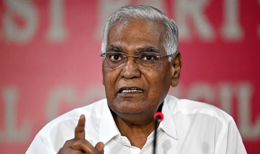 കീഴടങ്ങാമെന്ന് പറഞ്ഞിട്ടും മാവോവാദികളെ വെടിവെച്ചുകൊല്ലുന്നു -ഡി. രാജ കീഴടങ്ങാമെന്ന് പറഞ്ഞിട്ടും മാവോവാദികളെ വെടിവെച്ചുകൊല്ലുന്നു -ഡി. രാജ