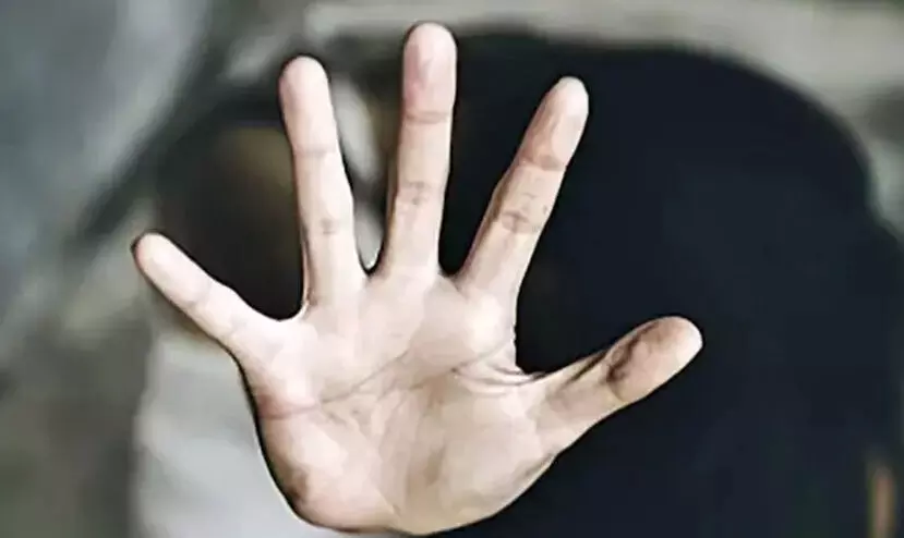 ഒന്നാം ക്ലാസ് മുതൽ മൂന്നാം ക്ലാസ് വരെ ആൺകുട്ടിയെ നിരന്തരം പീഡിപ്പിച്ചു; രാമനാട്ടുകര സ്വദേശിക്ക് 25 വർഷം കഠിന തടവ് ഒന്നാം ക്ലാസ് മുതൽ മൂന്നാം ക്ലാസ് വരെ ആൺകുട്ടിയെ നിരന്തരം പീഡിപ്പിച്ചു; രാമനാട്ടുകര സ്വദേശിക്ക് 25 വർഷം കഠിന തടവ്