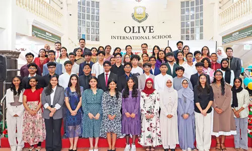 അ​ക്കാ​ദ​മി​ക് നേ​ട്ട​ങ്ങ​ൾ കൈ​വ​രി​ച്ച വി​ദ്യാ​ർ​ഥി​ക​ളെ അനുമോദിച്ചു