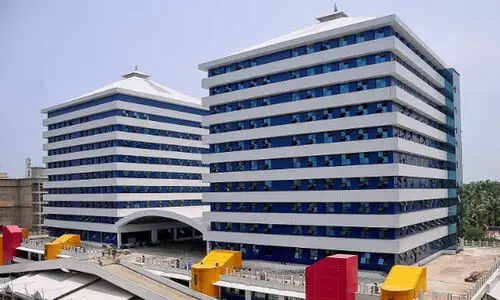 കെ.എസ്.ആർ.ടി.സി ടെർമിനലിന് വീണ്ടും ബലക്ഷയ പരിശോധന: വിദഗ്ധ സംഘം നാളെ എത്തും കെ.എസ്.ആർ.ടി.സി ടെർമിനലിന് വീണ്ടും ബലക്ഷയ പരിശോധന: വിദഗ്ധ സംഘം നാളെ എത്തും