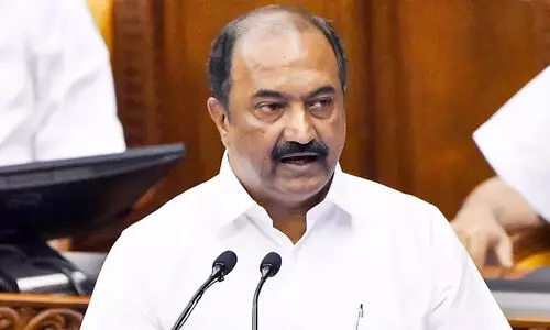 പ്രതിസന്ധിയുണ്ട്​; ഒന്നും മുടങ്ങിയിട്ടില്ലെന്ന്​ ധനമ​ന്ത്രി