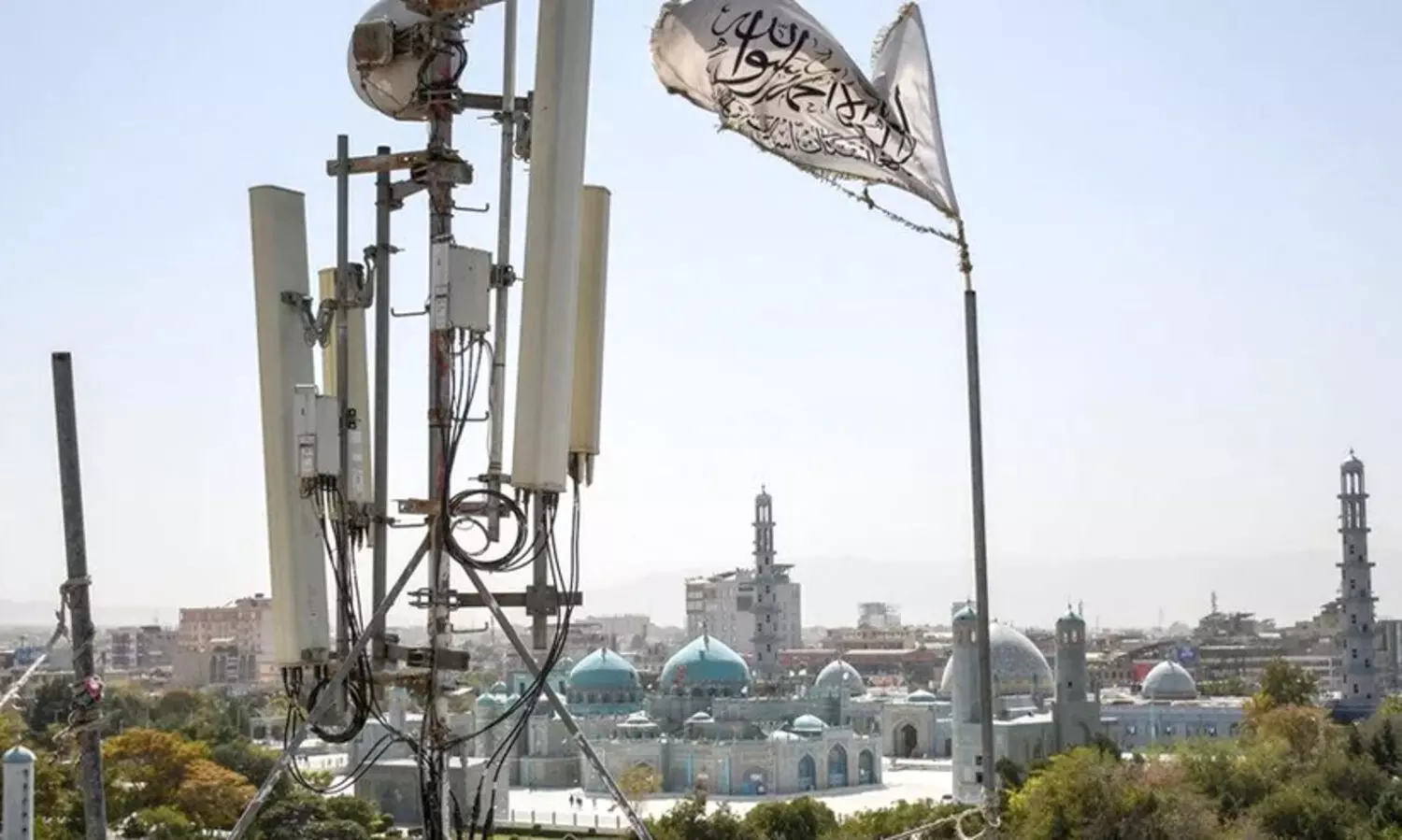 അഫ്ഗാനിസ്താനിൽ ഇന്‍റർനെറ്റ് പൂർണമായി റദ്ദാക്കി താലിബാൻ സർക്കാർ; വിമാന സർവീസുകളെയും ബാങ്കിങ്ങിനെയും ബാധിച്ചു