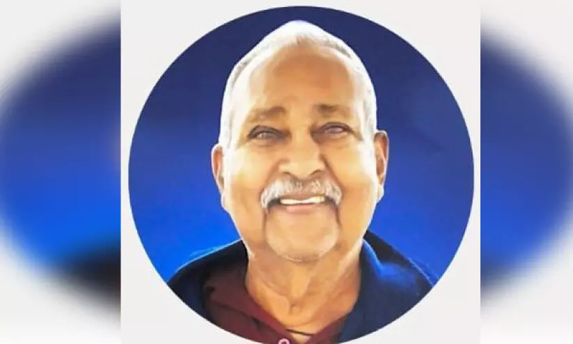 ടി​പ്പ​ർ ലോ​റി​യി​ടി​ച്ച് ആ​ല​പ്പു​ഴ സ്വ​ദേ​ശി മ​രി​ച്ചു