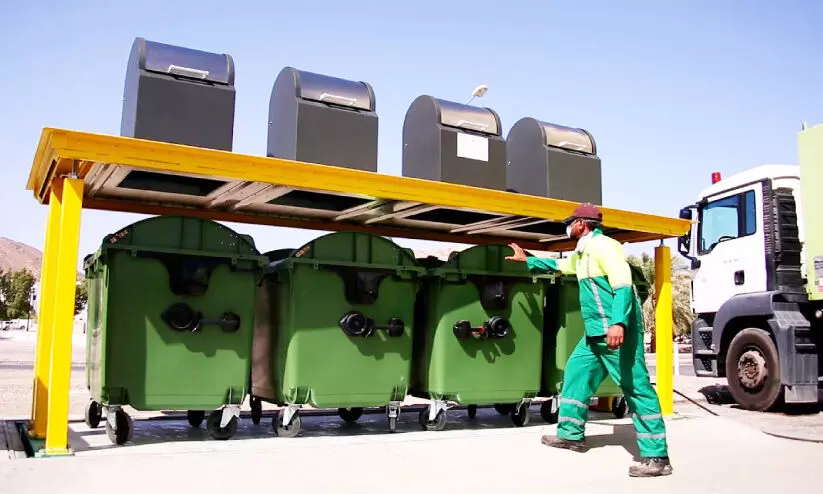 മാലിന്യസംസ്കരണം; മേൽനോട്ടം നാളെമുതൽ മസ്കത്ത് മുനിസിപ്പാലിറ്റിക്ക് മാലിന്യസംസ്കരണം; മേൽനോട്ടം നാളെമുതൽ മസ്കത്ത് മുനിസിപ്പാലിറ്റിക്ക്