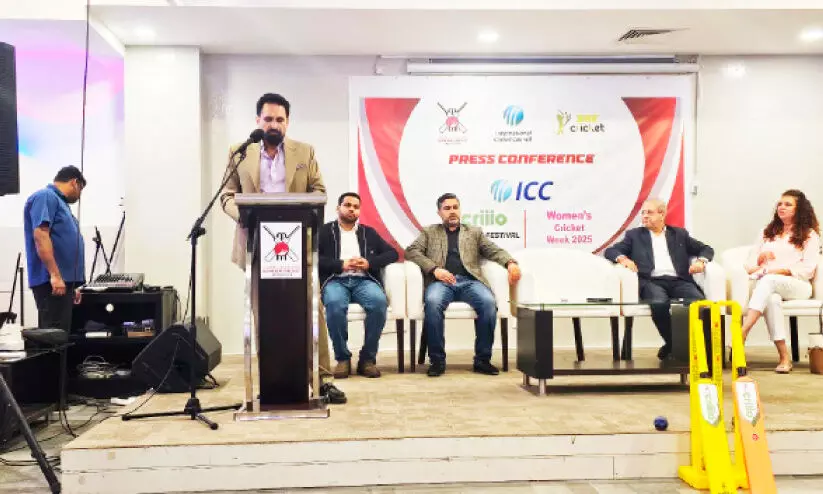 മലയാളി വിദ്യാർഥിനിയുടെ കവിതാസമാഹാരം പ്രകാശനം ചെയ്തു