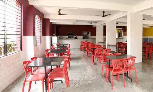 ജില്ല പൊലീസ് ആസ്ഥാനത്തെ പിറന്നാൾ ആഘോഷം: കാന്റീനിൽ ജനങ്ങൾക്ക് വിലക്ക്