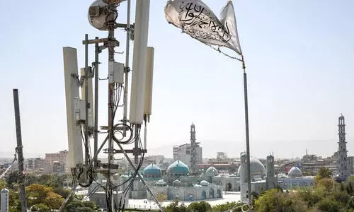 അഫ്ഗാനിസ്താനിൽ ഇന്‍റർനെറ്റ് പൂർണമായി റദ്ദാക്കി താലിബാൻ സർക്കാർ; വിമാന സർവീസുകളെയും ബാങ്കിങ്ങിനെയും ബാധിച്ചു