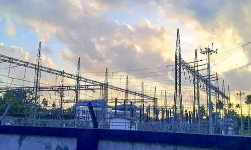 ചാലക്കുടി 220 കെ.വി സ്റ്റേഷനിലെ തകരാർ; ടൗണിൽ വൈദ്യുതി തടസ്സപ്പെടുന്നു