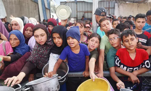 ഗ​സ്സ​യി​ൽ ഇ​സ്രാ​യേ​ൽ ആ​ക്ര​മ​ണ​വും കൂ​ട്ട​ക്കൊ​ല​യും തു​ട​രു​ന്നു; 45 മ​ര​ണം