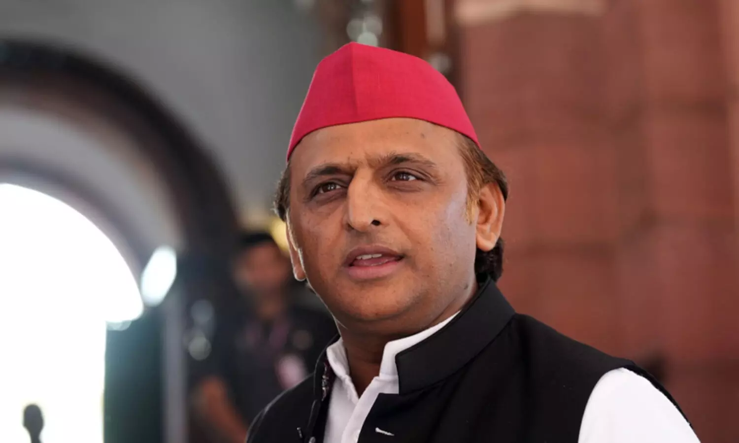 ‘സ്വർണവില കുത്തനെ ഉയരുന്നതിന് പിന്നിൽ ബി.ജെ.പി, നേതാക്കൾ കള്ളപ്പണം സ്വർണമാക്കി മാറ്റുന്നു,’ ഇതിനൊന്നും സാധാരണക്കാർ ഉത്തരവാദികളല്ലെന്നും അഖിലേഷ് യാദവ്