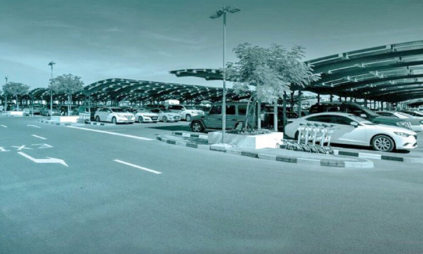 മസ്കത്ത് വിമാനത്താവളത്തിലെ പാർക്കിങ് ഓഫർ തുടരും മസ്കത്ത് വിമാനത്താവളത്തിലെ പാർക്കിങ് ഓഫർ തുടരും