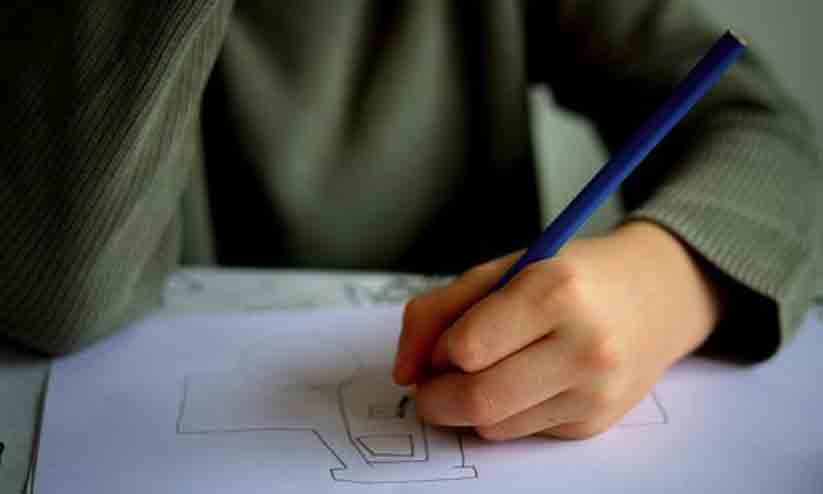 രാജ്യത്ത് വിദ്യാർഥികൾക്കിടയിലെ ആത്മഹത്യനിരക്ക് കുത്തനെ വർധിച്ചു രാജ്യത്ത് വിദ്യാർഥികൾക്കിടയിലെ ആത്മഹത്യനിരക്ക് കുത്തനെ വർധിച്ചു