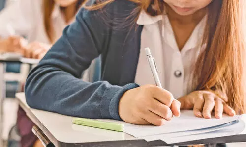 മത്സരപരീക്ഷ പരിശീലനം: പിന്നാക്കക്കാർക്ക് ധനസഹായം