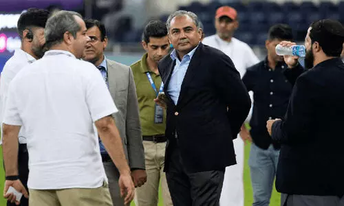 ബി.സി.സി.ഐയുടെ ഇംപീച്ച്മെന്റ് ഭീഷണി; ഏഷ്യ കപ്പ് ട്രോഫി യു.എ.ഇ ക്രിക്കറ്റ് ബോർഡിന് കൈമാറി നഖ്‌വി