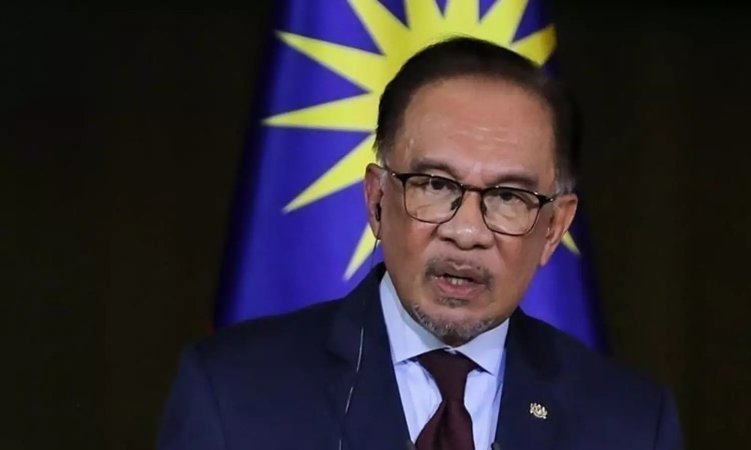 ഫ്ലോട്ടില്ലക്കു നേരെയുള്ള ഇസ്രായേൽ ആക്രമണത്തിൽ കടുത്ത സ്വരത്തിൽ മലേഷ്യ; വെറുതെയിരിക്കില്ലെന്ന് അൻവർ ഇബ്രാഹിം; മാലിദ്വീപും പാകിസ്താനും അപലപിച്ചു