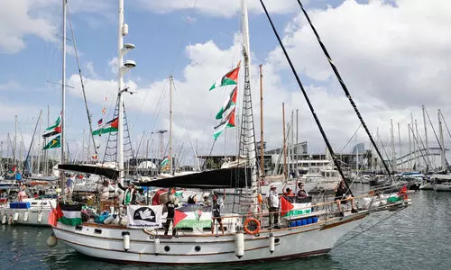 മാനവികതയുടെ കപ്പൽപ്പട