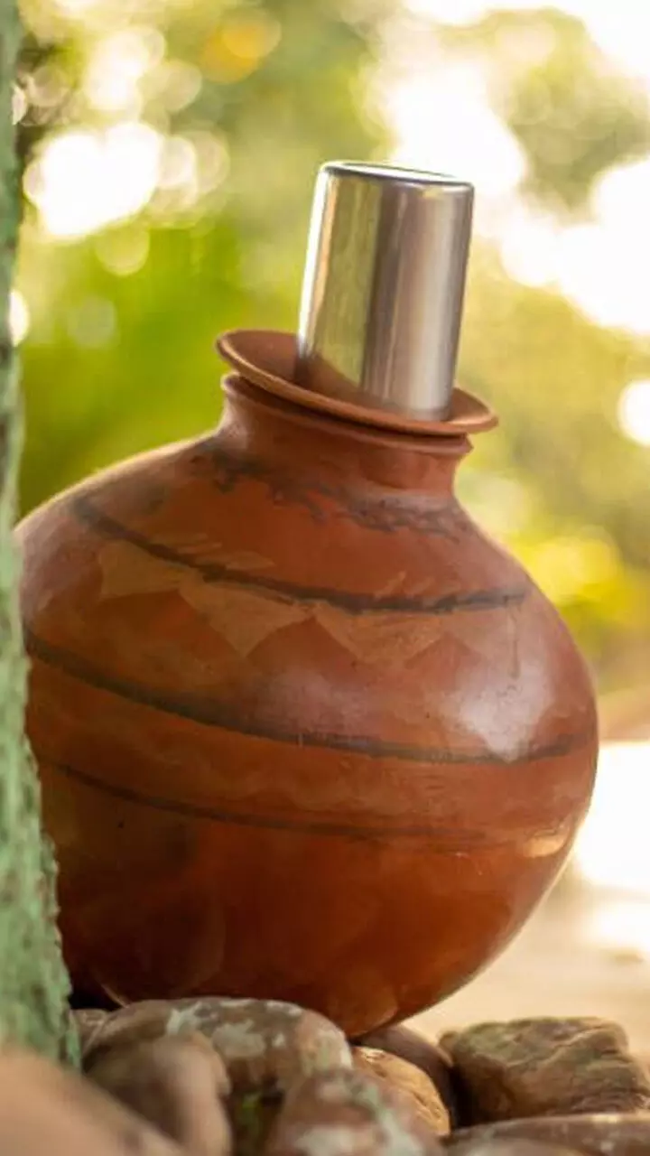 മൺകൂജകളിലെ വെള്ളം തണുത്തിരിക്കുന്നത് എന്തുകൊണ്ട്‍?