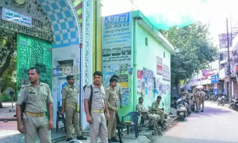 ബറേലിയിൽ ഇന്റർനെറ്റ് വിലക്ക്; ജുമുഅ നമസ്കാരത്തിന് മുന്നോടിയായി അതീവ ജാഗ്രത ബറേലിയിൽ ഇന്റർനെറ്റ് വിലക്ക്; ജുമുഅ നമസ്കാരത്തിന് മുന്നോടിയായി അതീവ ജാഗ്രത