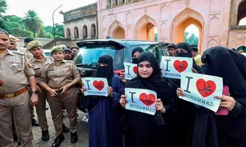 ‘ഐ ലവ് മുഹമ്മദ്’: നടപടിയിൽ പ്രതിഷേധിച്ച് ബി.ജെ.പി നേതാവിന്റെ രാജി ഭീഷണി ‘ഐ ലവ് മുഹമ്മദ്’: നടപടിയിൽ പ്രതിഷേധിച്ച് ബി.ജെ.പി നേതാവിന്റെ രാജി ഭീഷണി