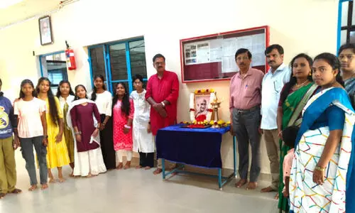 തീ​പി​ടി​ത്തം; 19 വാ​ഹ​ന​ങ്ങ​ൾ ക​ത്തി​ന​ശി​ച്ചു