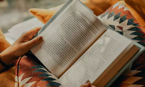 തു​റ​ന്ന വാ​യ​ന ആ​ഴ​ത്തി​ൽ ചി​ന്തി​പ്പി​ക്കാ​ൻ ശീ​ലി​പ്പി​ക്കും