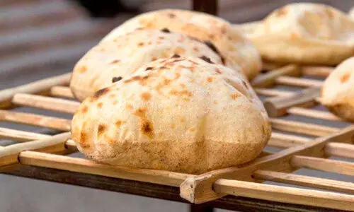 ലാ​വി​ഷാ​യി ക​ഴി​ക്കാം; ഖു​ബൂ​സി​ന് വി​ല കൂ​ടി​ല്ല