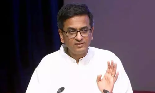 മു​ൻ ചീ​ഫ് ജ​സ്റ്റി​സ് ഡി.​വൈ ച​ന്ദ്ര​ചൂ​ഡി​നെ​തി​രെ ജോ​ൺ ബ്രി​ട്ടാ​സ് എം.​പി