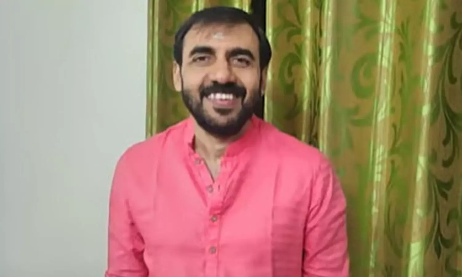 ശബരിമല സ്വര്‍ണപ്പാളി വിവാദം; ഉണ്ണികൃഷ്ണന്‍ പോറ്റിക്ക് കോടികളുടെ ഭൂമി ഇടപാട്, പണപ്പിരിവ്