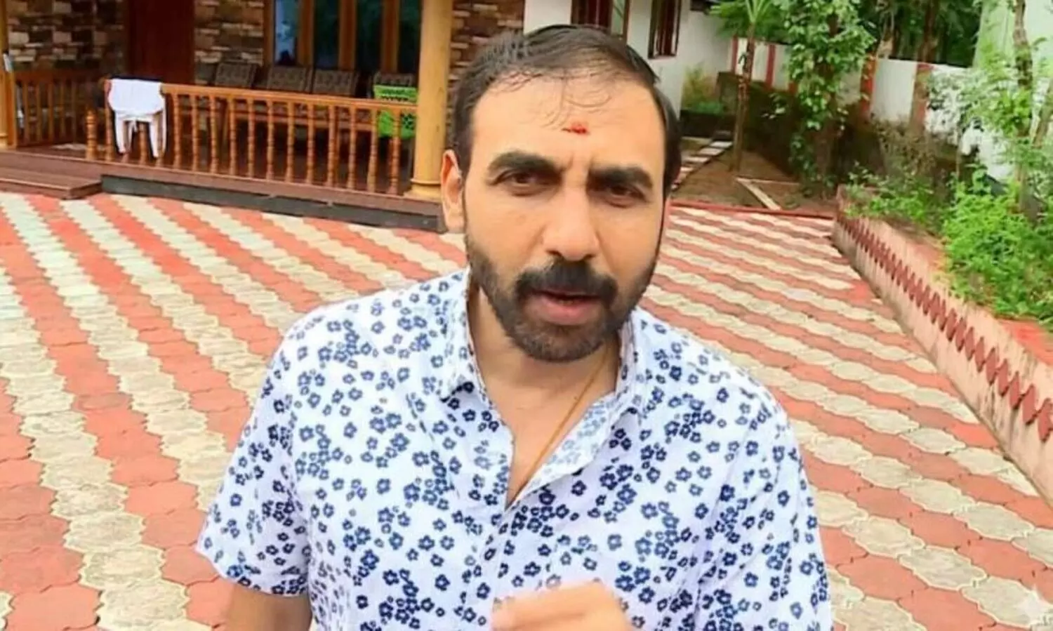 ‘എനിക്ക് തന്നത് ചെമ്പാണ്, തെറ്റ് ചെയ്തിട്ടുണ്ടെങ്കിൽ നടപടിയെടുക്കട്ടെ’; ആരോപണങ്ങൾ തള്ളി ഉണ്ണികൃഷ്ണൻ പോറ്റി