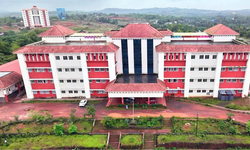 ആ​രോ​ഗ്യ​ മേ​ഖ​ല​ക്ക് ഉ​ണ​ർ​വേകി കാ​സ​ർ​കോ​ട് മെ​ഡി​ക്ക​ൽ കോ​ള​ജ്​