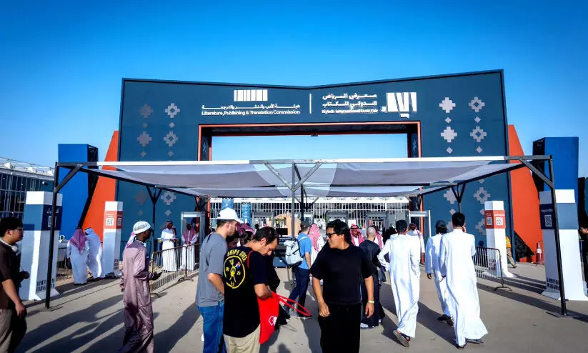 ‘റി​യാ​ദ് വാ​യി​ക്കു​ന്നു’; അ​ന്താ​രാ​ഷ്ട്ര പു​സ്ത​കമേ​ള​ക്ക് തു​ട​ക്കം