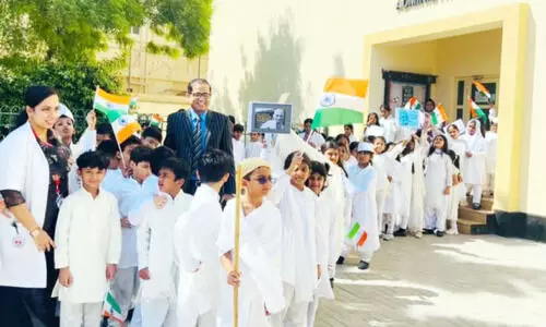 ഇ​ബ്ന അ​ൽ-​ഹൈ​തം സ്കൂ​ളി​ലെ വി​ദ്യാ​ർ​ഥി​ക​ൾ ദ​ണ്ഡി യാ​ത്ര ന​ട​ത്തി