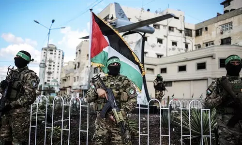 കരാർ നിരസിക്കില്ല, കീഴടങ്ങുകയുമില്ല; തന്ത്രപരമായ നീക്കത്തിന് ഹമാസ്, ചർച്ചകൾക്ക് വഴി തുറക്കും