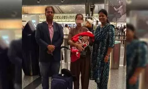 ദോഹ ഹമദ് വിമാനത്താവളത്തിൽ ഇന്ത്യക്കാരിക്ക് സുഖപ്രസവം --അമ്മയെയും കുഞ്ഞിനെയും നാട്ടിലേക്ക് യാത്രയാക്കി