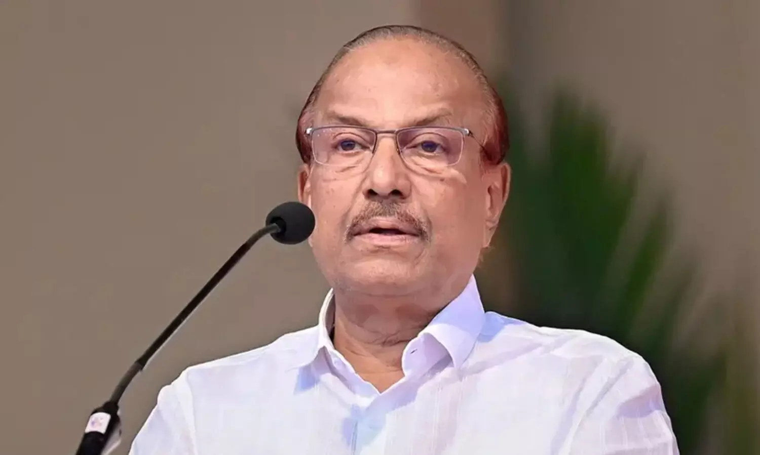 നമ്മളൊന്ന് സടകുടഞ്ഞ് എഴുന്നേറ്റാൽ സർക്കാർ താഴെക്കിടക്കും -പി.കെ. കുഞ്ഞാലിക്കുട്ടി