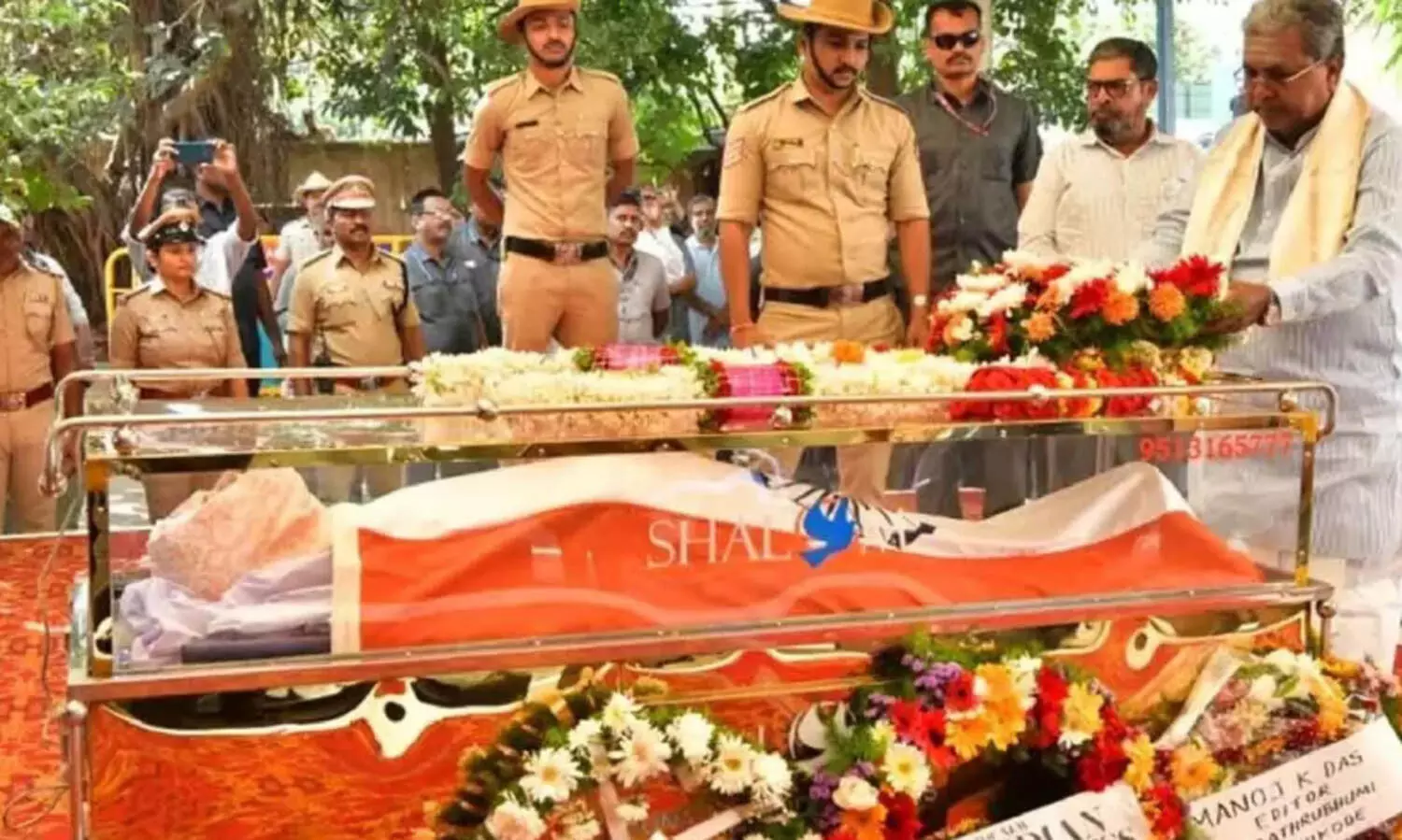 ടി.ജെ.എസ്. ജോർജിന് വിട; സം​സ്കാ​രം പൂ​ർ​ണ ഔ​ദ്യോ​ഗി​ക ബ​ഹു​മ​തി​ക​ളോ​ടെ