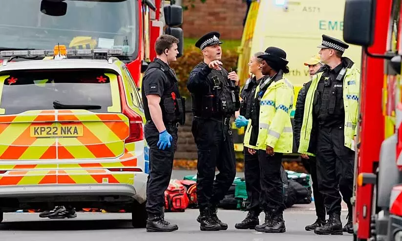 ആശങ്കയേറ്റി ബ്രിട്ടണിൽ വീണ്ടും വിദ്വേഷ ആക്രമണം, മസ്ജിദിന് തീയിട്ട് അക്രമികൾ ആശങ്കയേറ്റി ബ്രിട്ടണിൽ വീണ്ടും വിദ്വേഷ ആക്രമണം, മസ്ജിദിന് തീയിട്ട് അക്രമികൾ